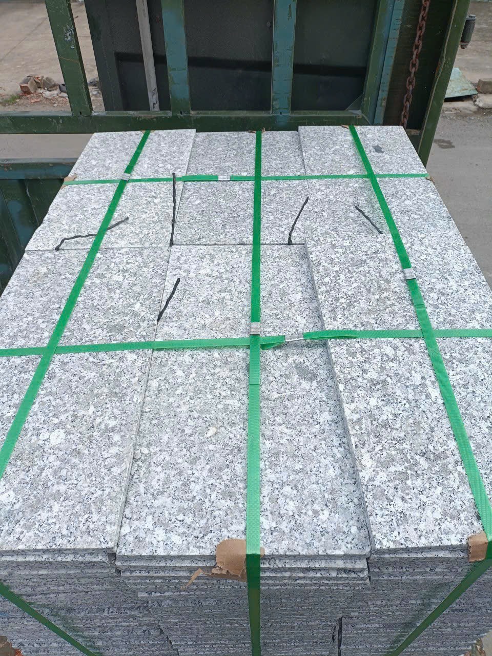 Đá trắng suối lâu 30x60cm