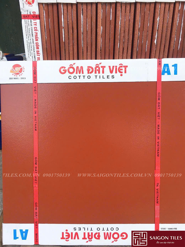 Gạch gốm Đất Việt tráng men màu đỏ