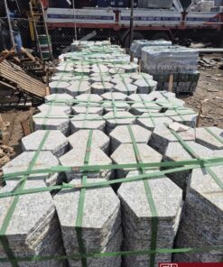 Đá lục giác trắng suối lâu